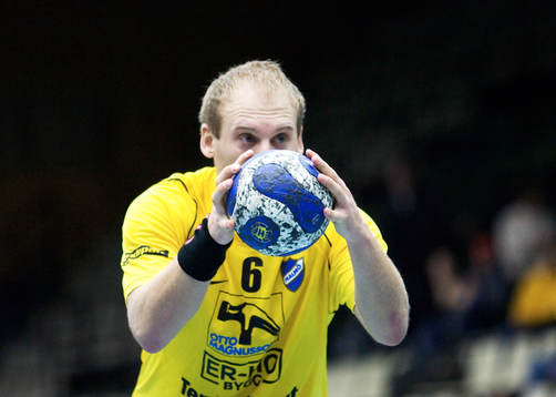 Daniel Hedlund koncentrerar sig för straffkast