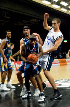 Jerel Blassingame, Solna greppar bollen