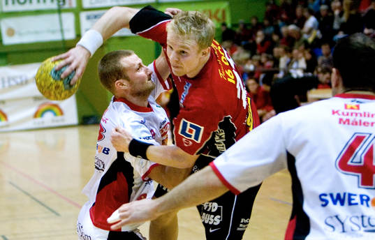 Henrik Knudsen, Ystad försöker men Johan Lindberg, Guif