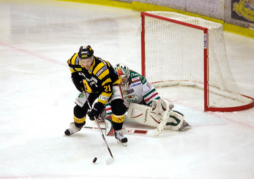 Jimmie Eriksson, Skellefteå framför Andreas Andersson,