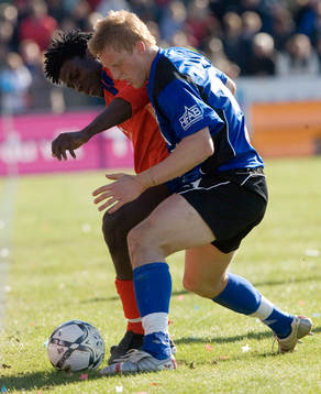 Razak Omotoyoss, Helsingborg och Peter Larsson, Halmstad i