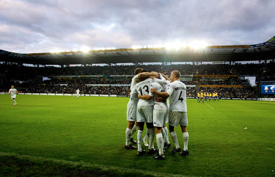 Marcus Allbäck, Köpenhamn, har gjort 1-0 för FCK på