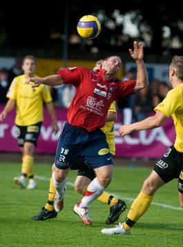Magnus Källander, Örgryte försöker ta sig igenom i