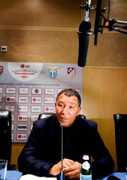 Fotboll, Kennedys nya tränare i Ajax, Henk ten Cate,