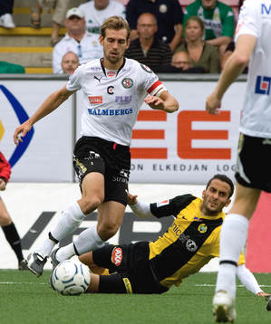 Joel Riddez, Örebro, och Erkan Zengin, Hammarby