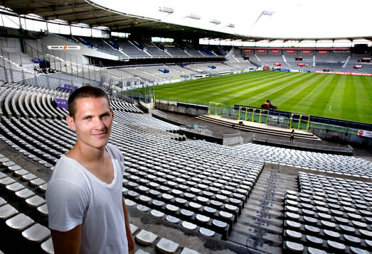 Jon Jönsson i Toulouse, porträtt vid Stadium Municipal