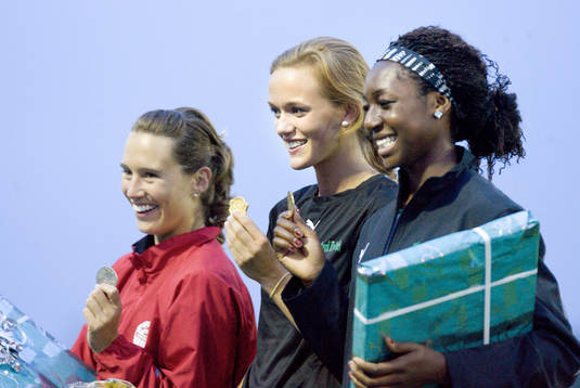 Maria Augutis, mitten, Sara Brankell, vänster och Isehi