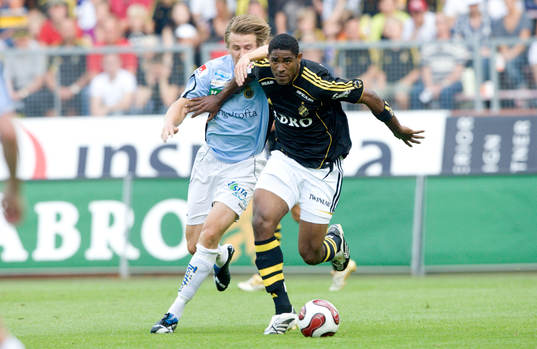 Khari Stephenson, AIK, och Johan Oremo, Gefle