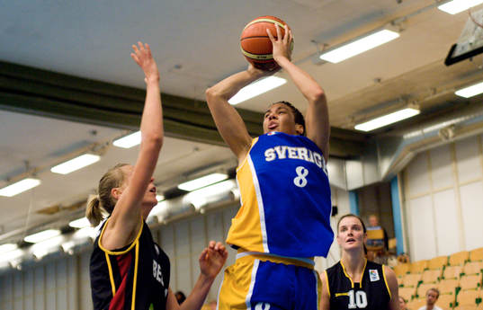 Kadidja Andersson, Sverige
