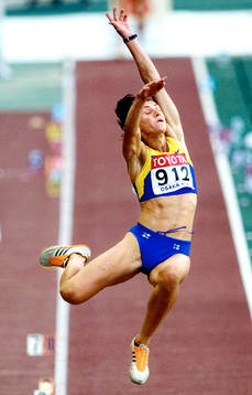 Lyudmila Blonska, Ukraina, silver i sjukamp