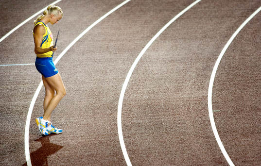Carolina Klüft vinner sjukampen på nytt europarekord