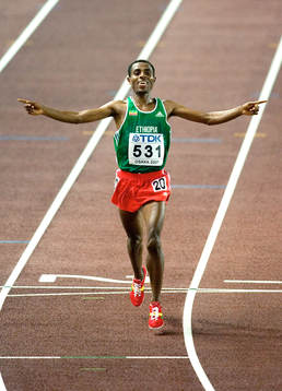 Kenenisa Bekele, Etiopien vinner 10 000 meter