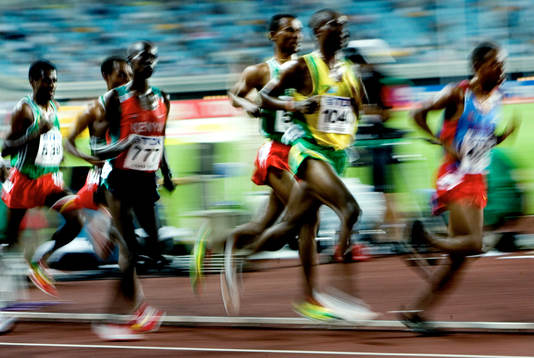 Kenenisa Bekele, Etiopien vinner 10 000 meter