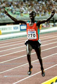 Trippel Kenya  på 3000 meter hinder. Här vinnaren Brimin