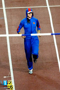 Jelena Isinbajeva, Ryssland vinner stavhoppet