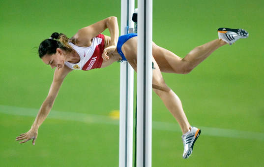 Jelena Isinbajeva, Ryssland vinner stavhoppet