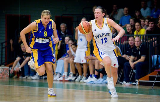 Anna Barthold, Sverige jagas av Olexandra Gorbunova, Ukraina