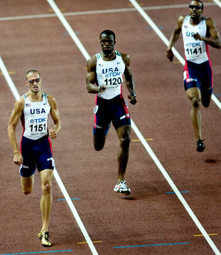 Trippel USA. Jeremy Warnier, USA tog guldet på 400 meter
