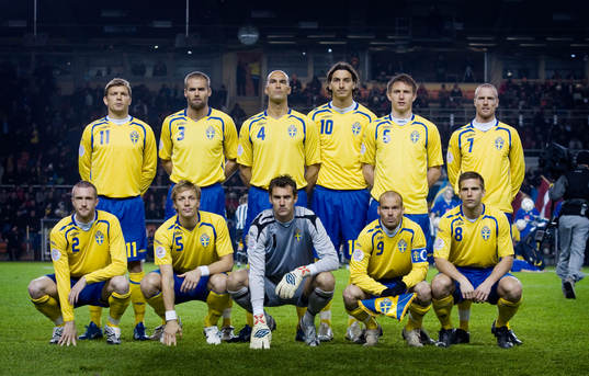 Lagbild, startelva. Marcus Allbäck, Olof Mellberg, Daniel
