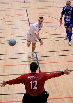 Straff,  Martin Bystedt lurar  Linus Persson
