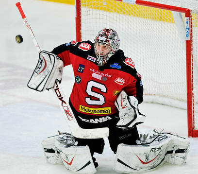 Björn Bjurling, målvakt, Södertälje, höll nollan och