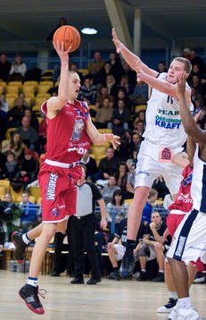 Joakim Kjellbom, Sundsvall, skjuter, Johan Åkesson,