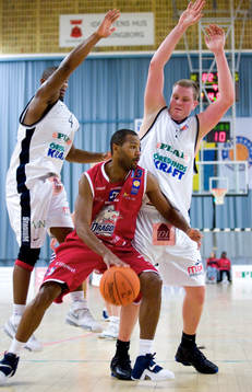 Alexander Wesby, Sundsvall, mot Damon Jackson och Johan