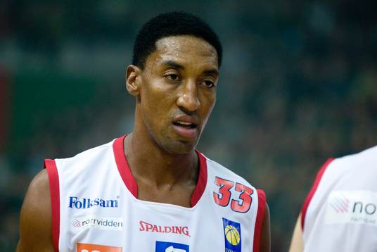 Scottie Pippen, Sundsvall Dragons