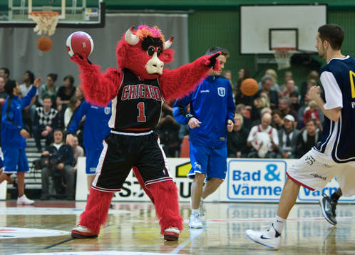 Maskoten BENNY. Maskot