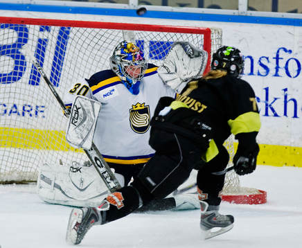 Daniela Rundqvist, AIK, missar ett friläge