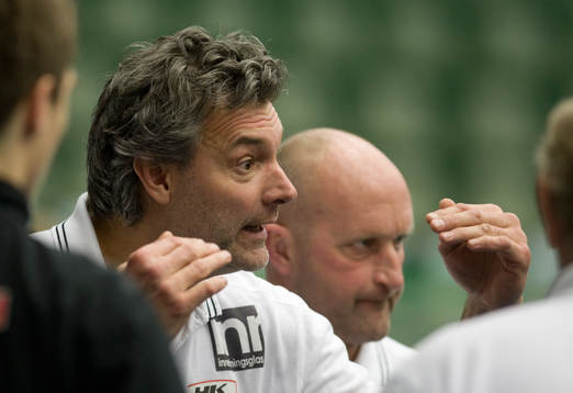 Per Carlén, tränare, Malmö, manar på