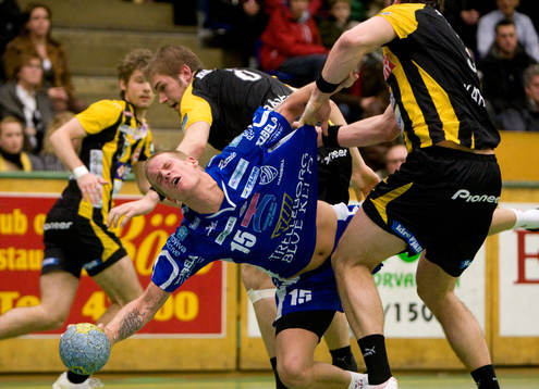 Kenny Ekman,Trelleborg stoppas av Daniel Båverud och