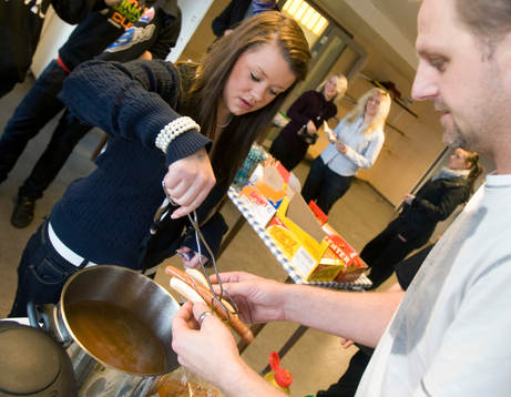 Kioskförsäljning, korv med bröd
