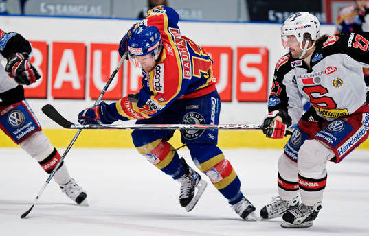 Jimmie Ölvestad, Djurgården, är skäret före Ragnar