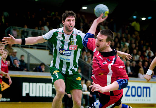 Johan Henricsson, Guif springer in brevid Tobias Karlsson,