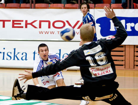Joakim Bäckström i RIK mot Johan Sjöstrand, målvakt