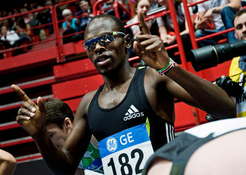 Wilfred Bungei, Kenya, vann  800 meter