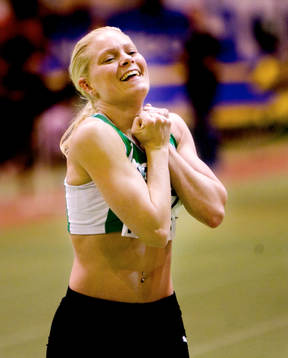 Linda Berntsson, Mölndals AIK vinner 60 meter. Jubel