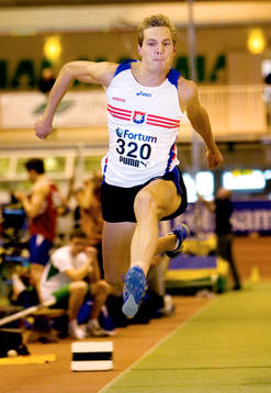Anton Andersson vinner tresteg