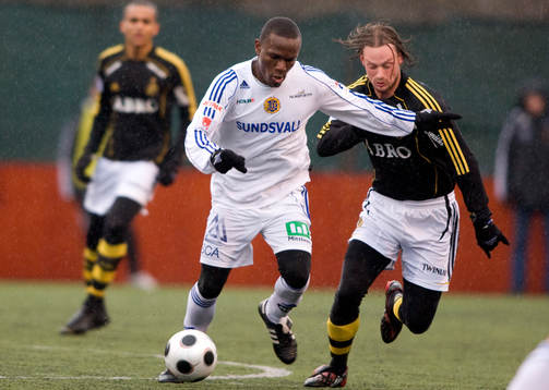 Robert Mambo Mumba, Sundsvall, och Patrik Karlsson, AIK