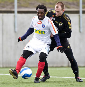 William Tonji Ngounou, Mabi trycks i ryggen av Fredrik
