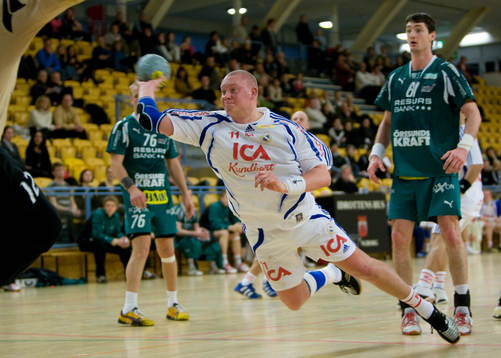 Christoffer Eriksson fri på linjen
