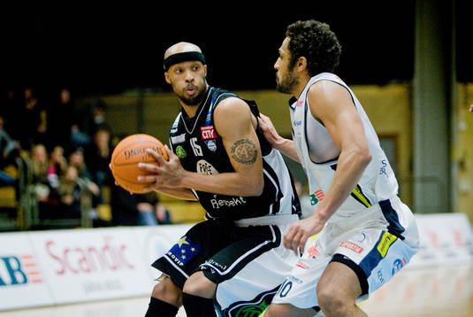 Nashid Beard, Sthlm och Lesli Myrthil, Solna