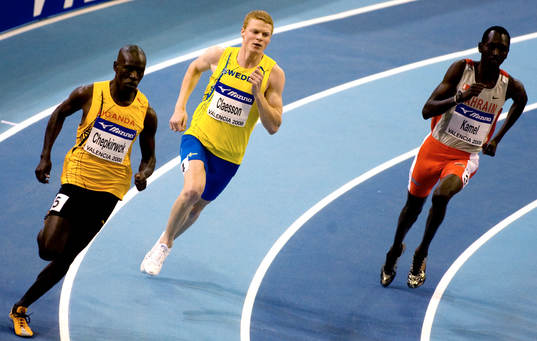 Mattias Claesson vidare på 800 meter