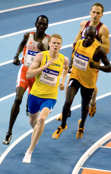 Mattias Claesson vidare på 800 meter