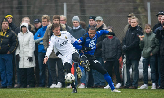Per Karlsson, AIK, och Marcus Olsson, Halmstad