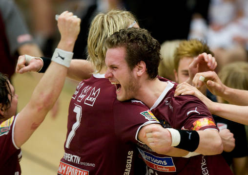 Johan Fohlin jublar när slutresultatet kommer från