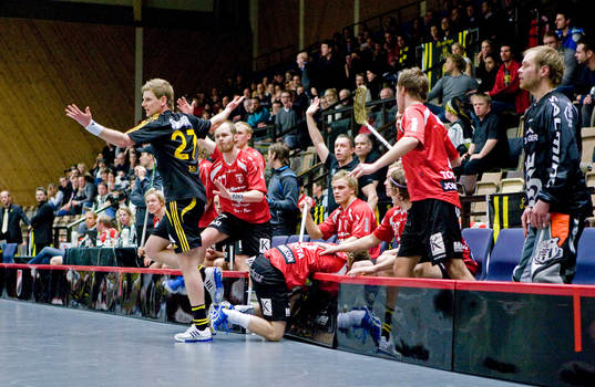 Niklas Jihde, AIK trycker Andreas Johansson, Falun över