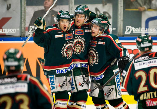 Frölunda firar segermålet. Jubel, glädje