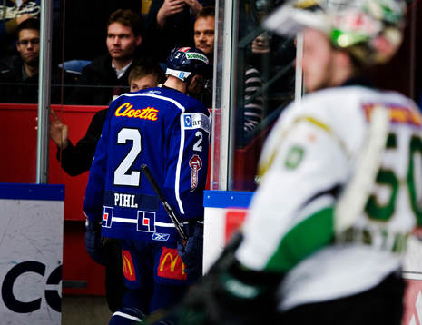 Andreas Pihl, Linköping, fick matchstraff i andra perioden